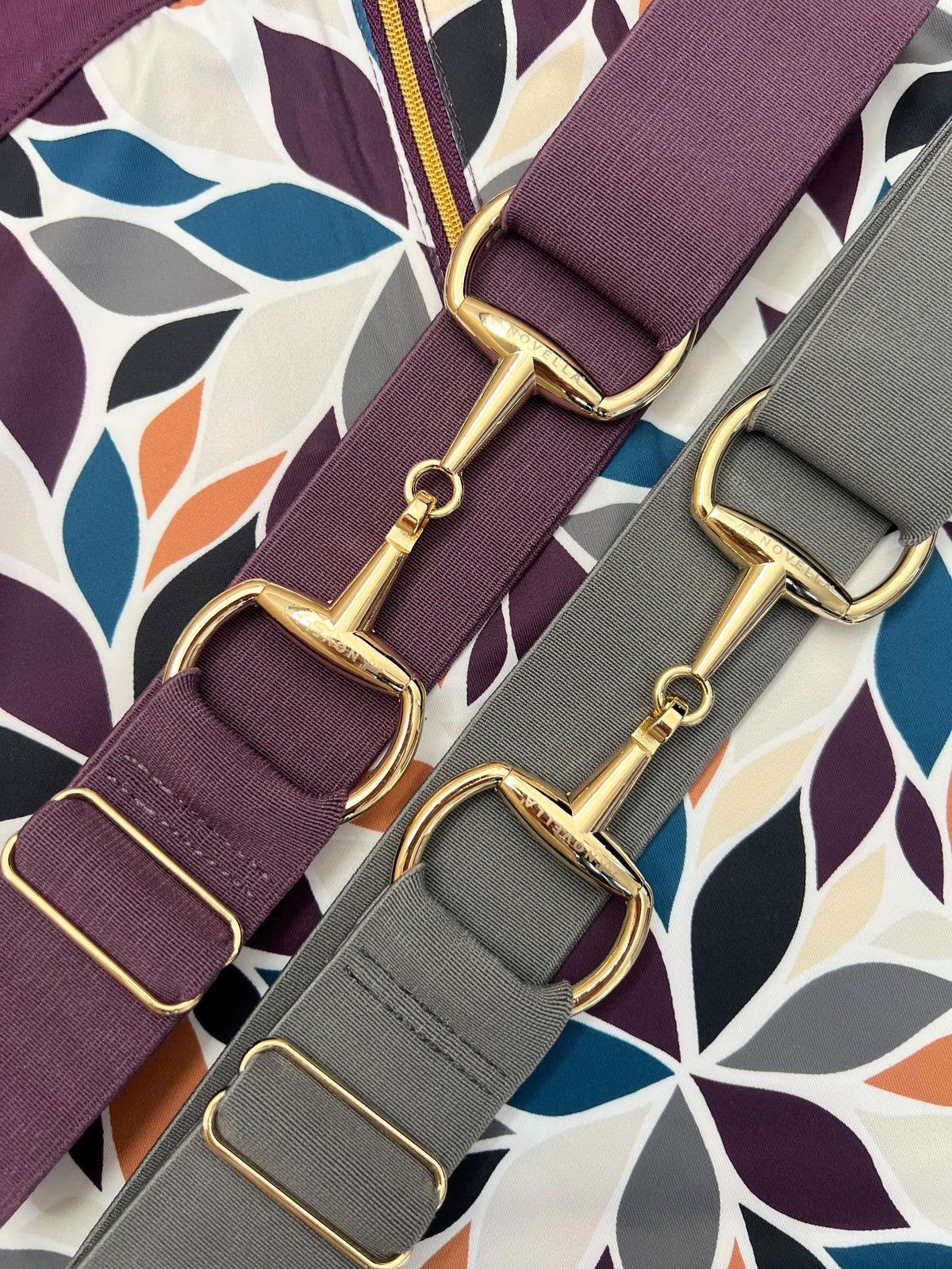 The Novella Snaffle Belt in Charcoal Grey / Perfect Plum